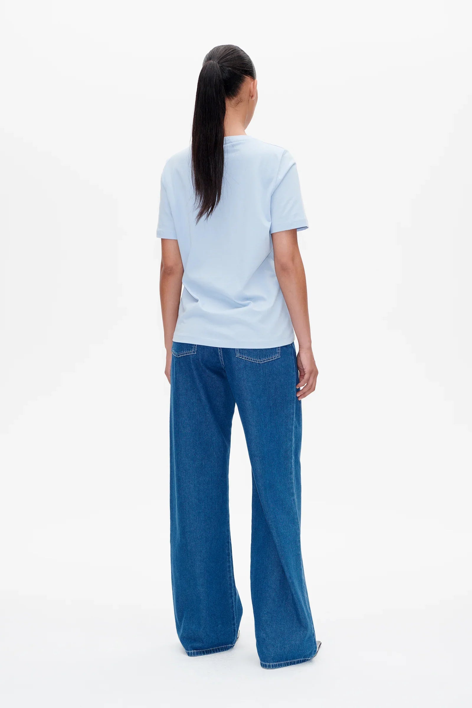 Jawo Kentucky blue headquarter - HEY LOU STUDIO