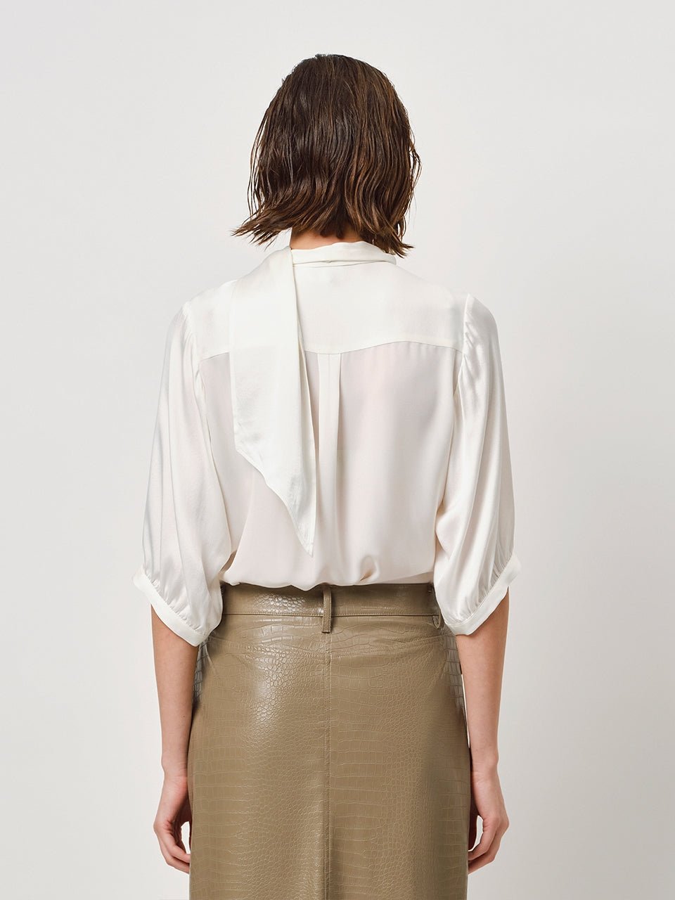 Vaila silk scarf bow blouse ecru - HEY LOU STUDIO