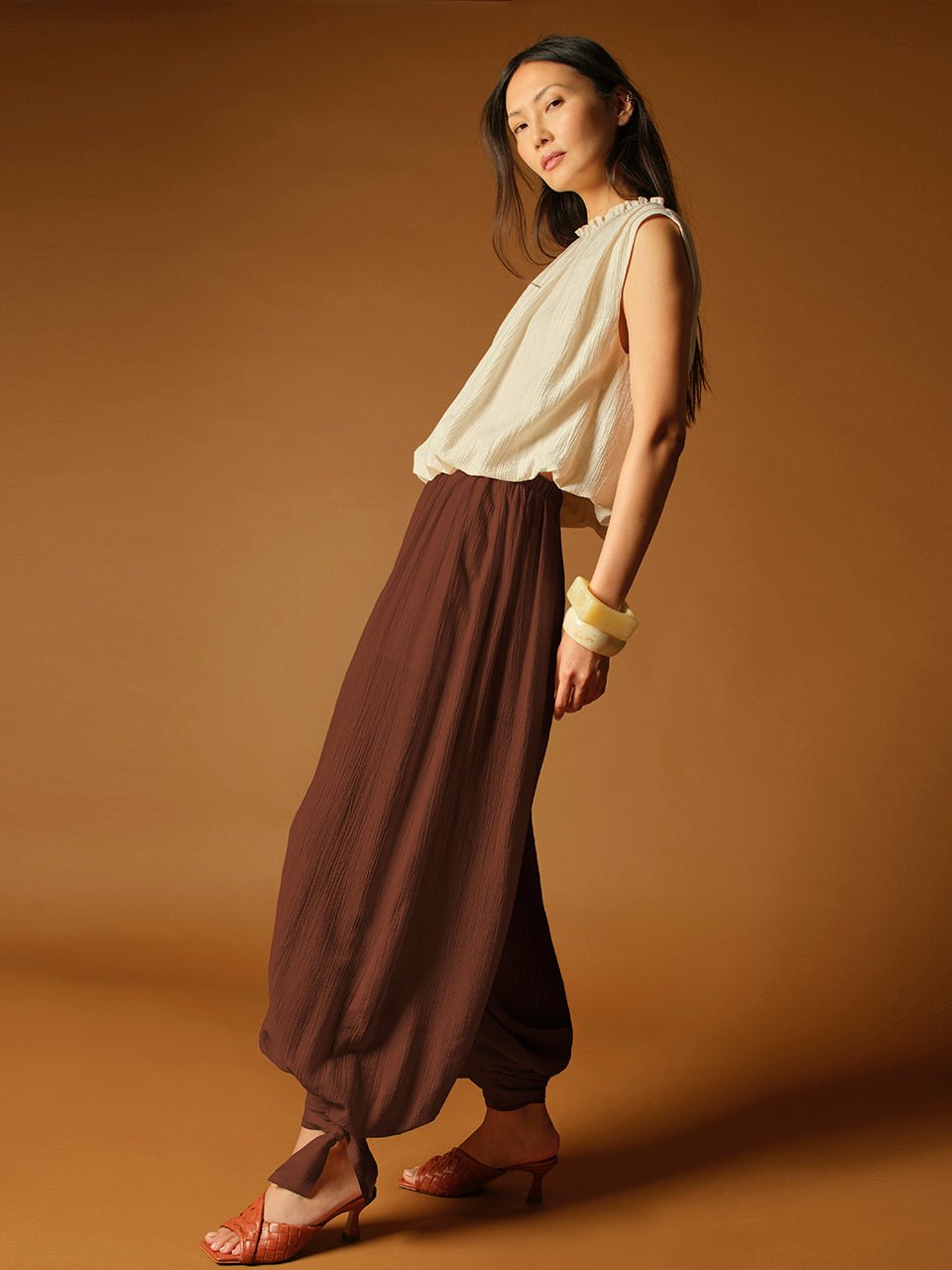 Bowen Ballonhose - HEY Bowen Ballonhose Coconut Brown von Dante6 Seitenansicht STUDIO