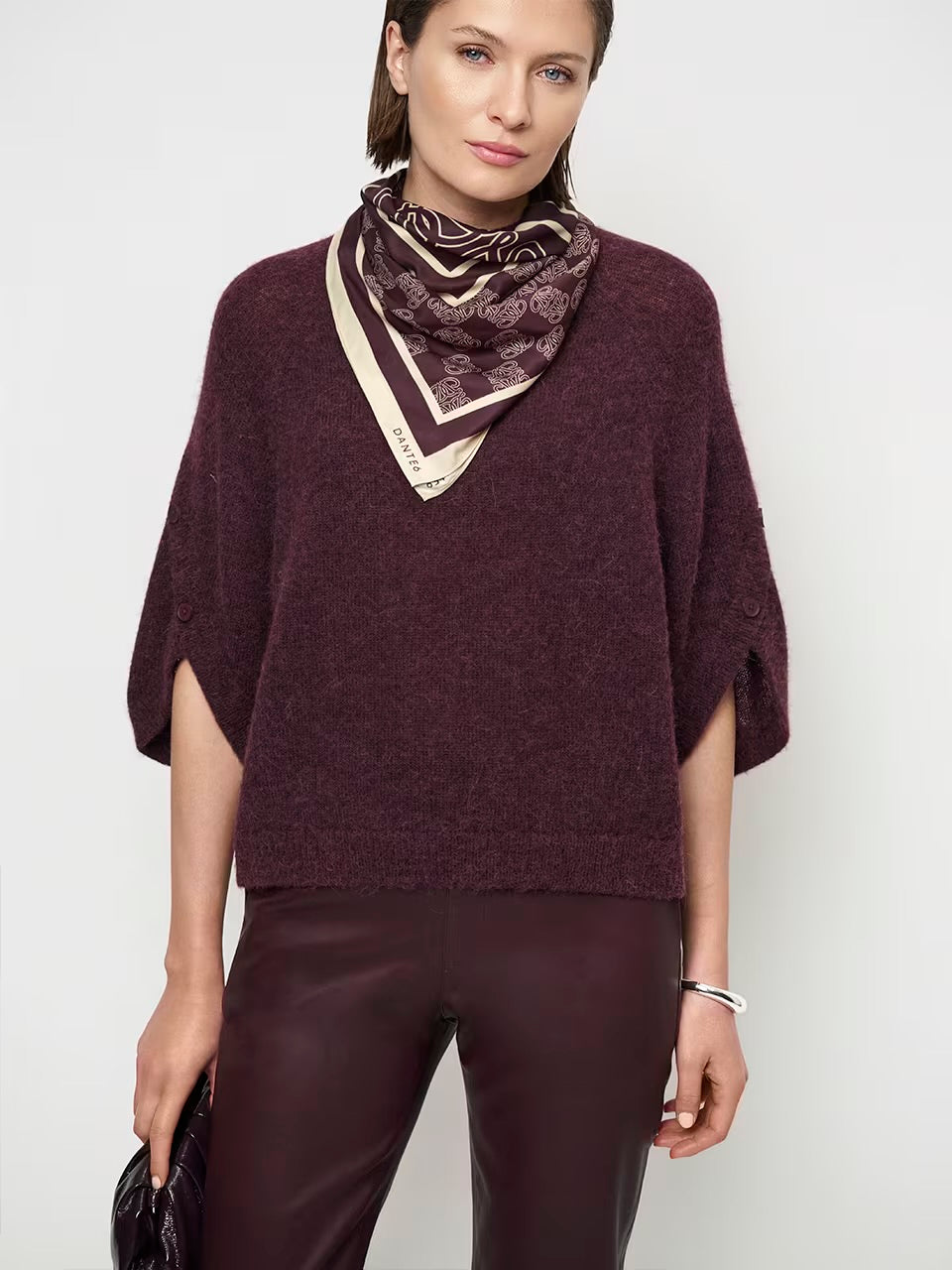 Mahani Cape Pullover dark plum