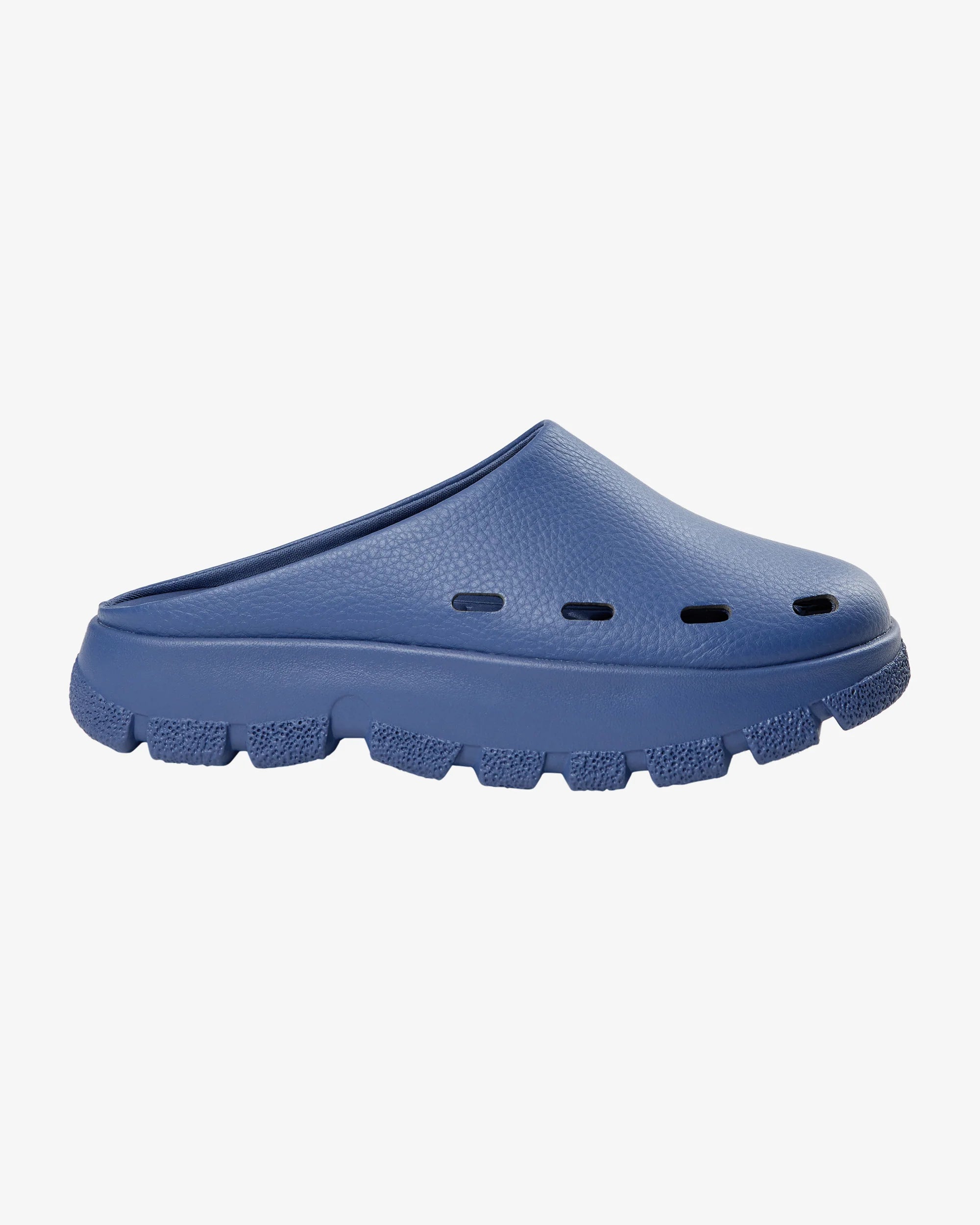 Trek Closed Sandal Indigo Blue