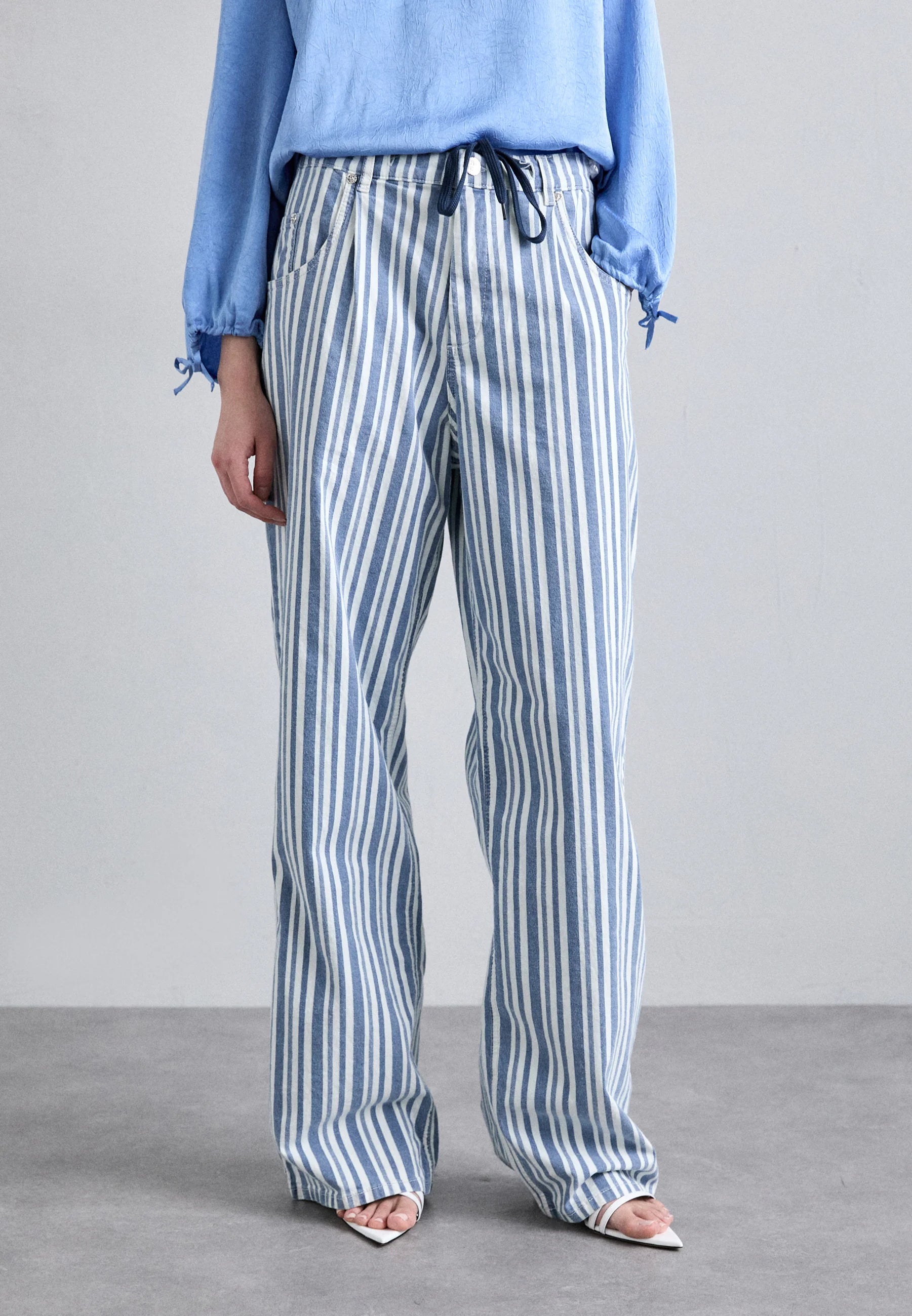 NANNY - HEY LOU STUDIO