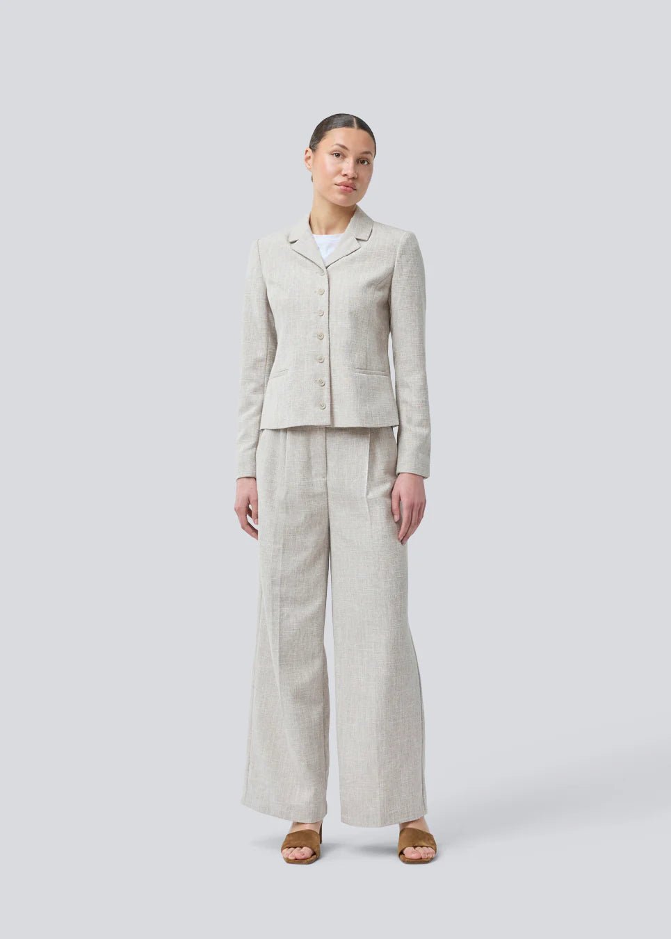 KieraMD - HEY LOU STUDIO