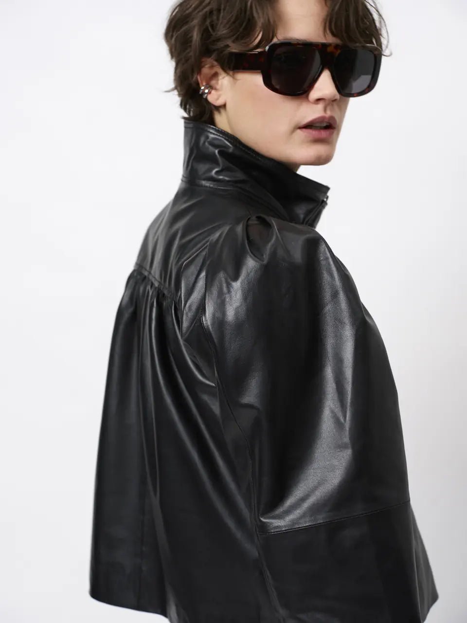 Dante6 - Kyrilo cropped leather jacket - HEY LOU STUDIO