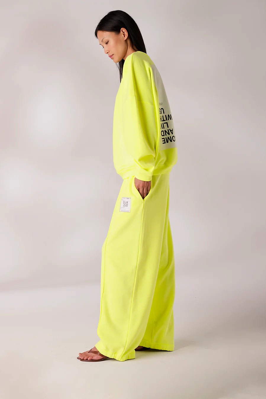 Jogging Hose Neon Yellow - HEY LOU STUDIO