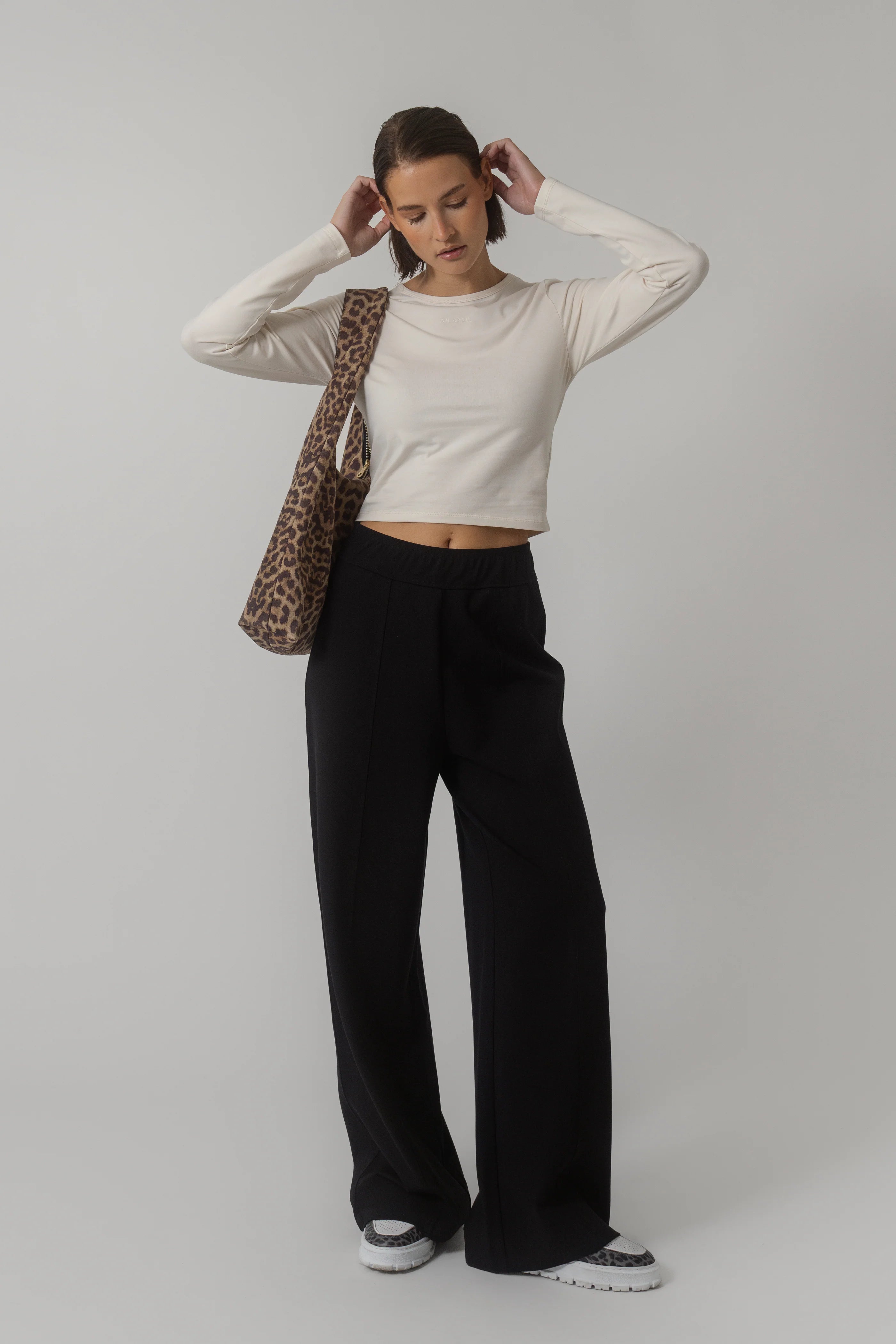 Velah Wide Leg Trousers black