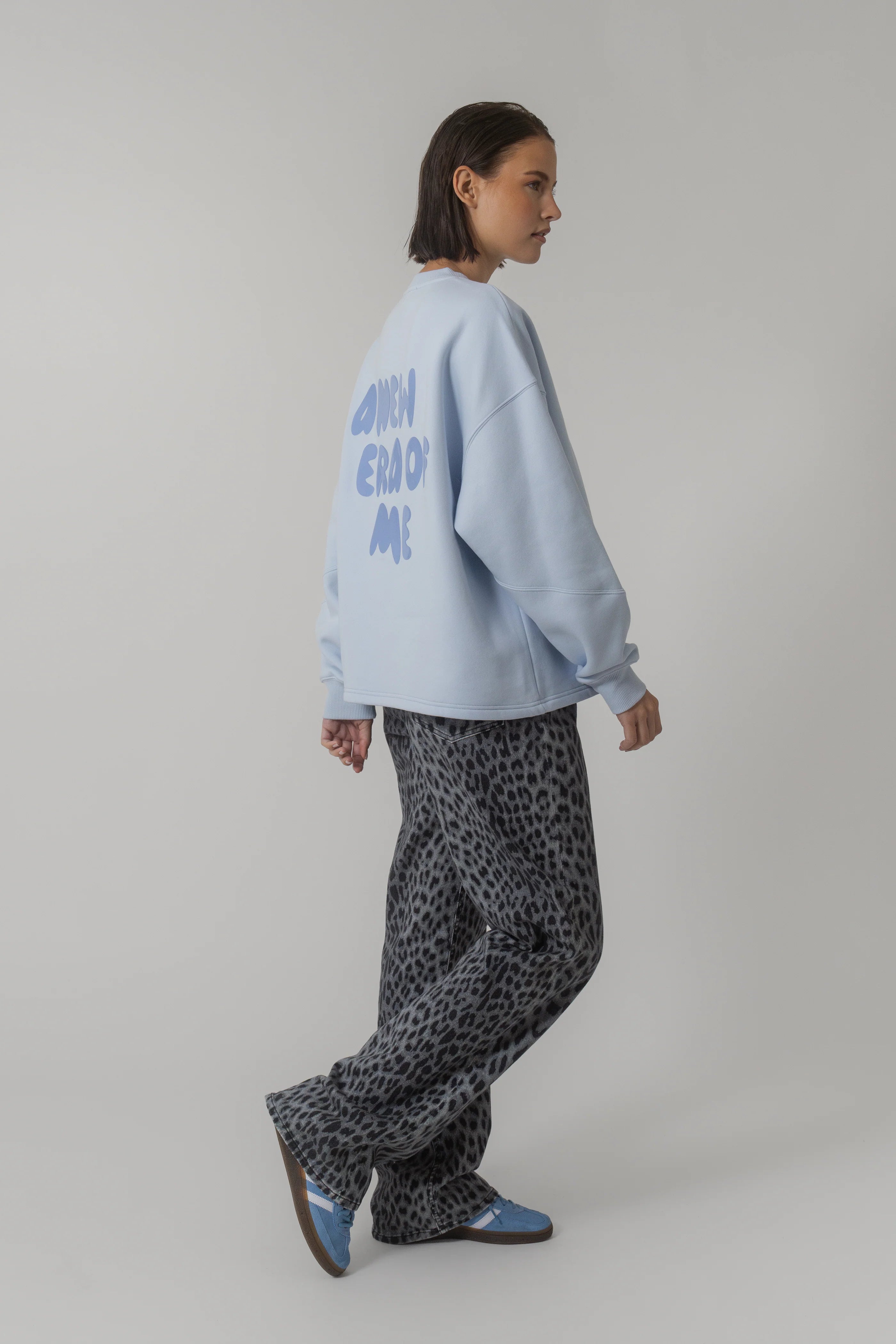 OV Sweater Era of me ice blue